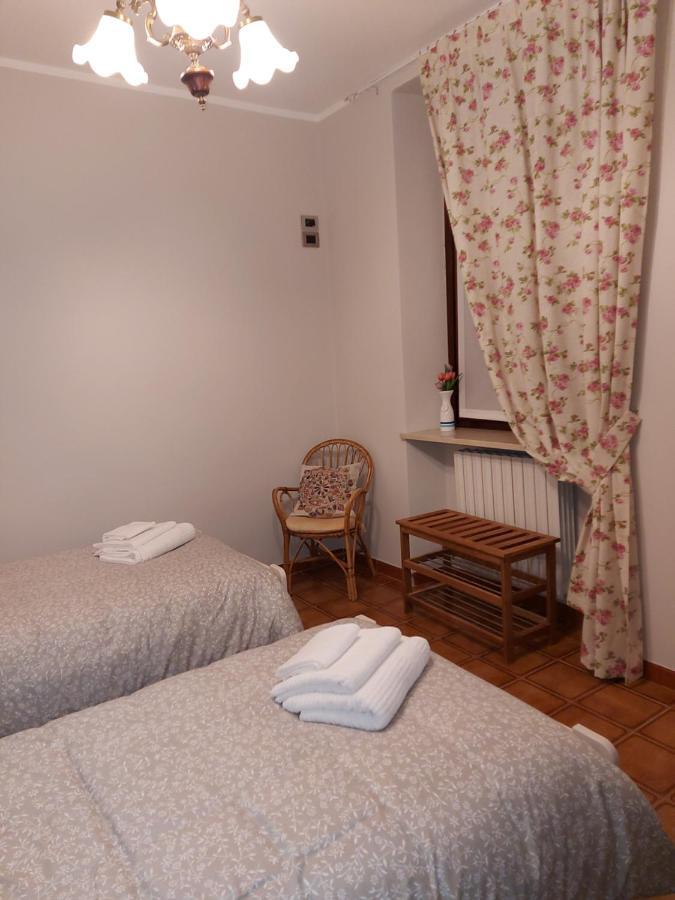 Отель Casa Dell'Agrifoglio Caselette Экстерьер фото