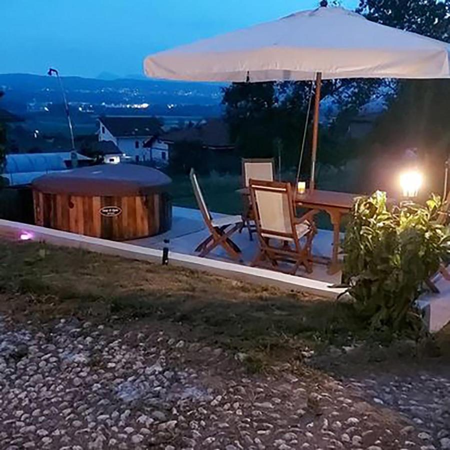 Отель Casa Dell'Agrifoglio Caselette Экстерьер фото